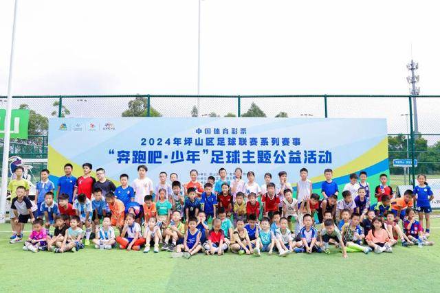 孔帕尼盛赞奥利塞，拜仁志在欧冠桂冠
